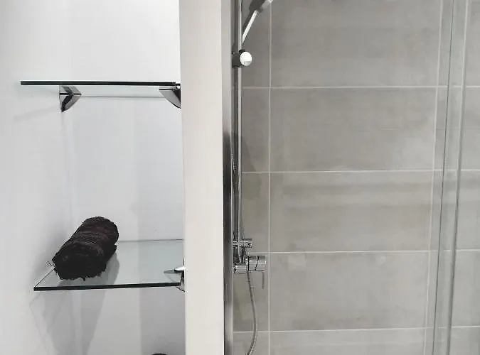 شقة Large With Large And Sunny Terrace - Garden , Center *