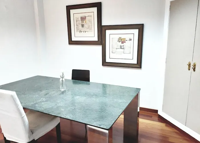 Large With Large And Sunny Terrace - Garden , Center شقة لقنت