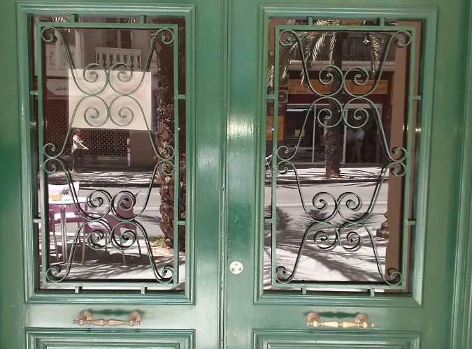 شقة Large With Large And Sunny Terrace - Garden , Center *