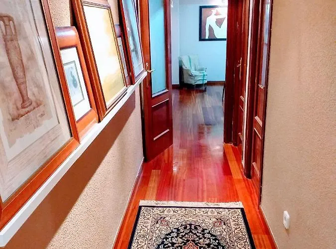 Large With Large And Sunny Terrace - Garden , Center